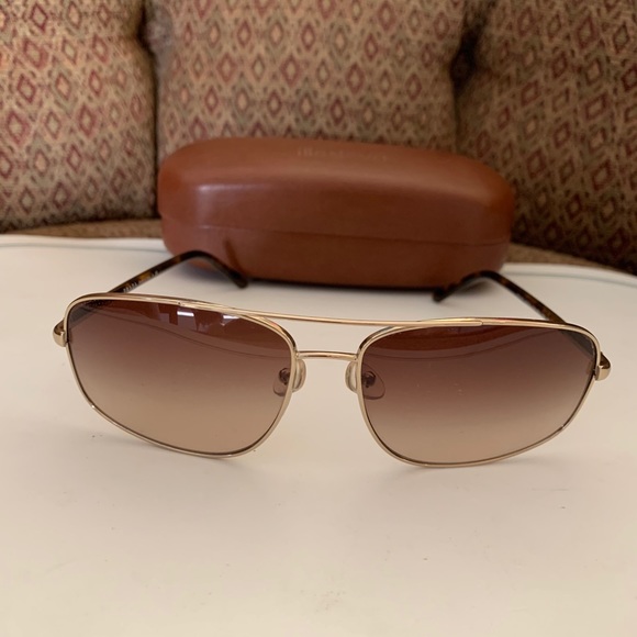 😍😍Prada sunglasses 😍😍 - Picture 1 of 13